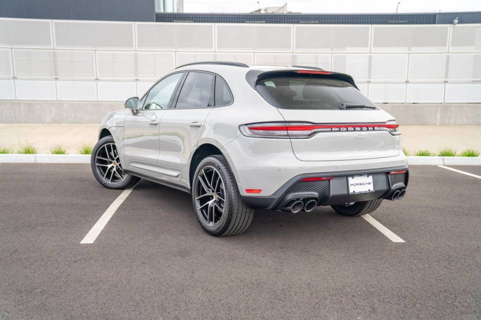 New 2026 Porsche Macan AWD/4WD image 3