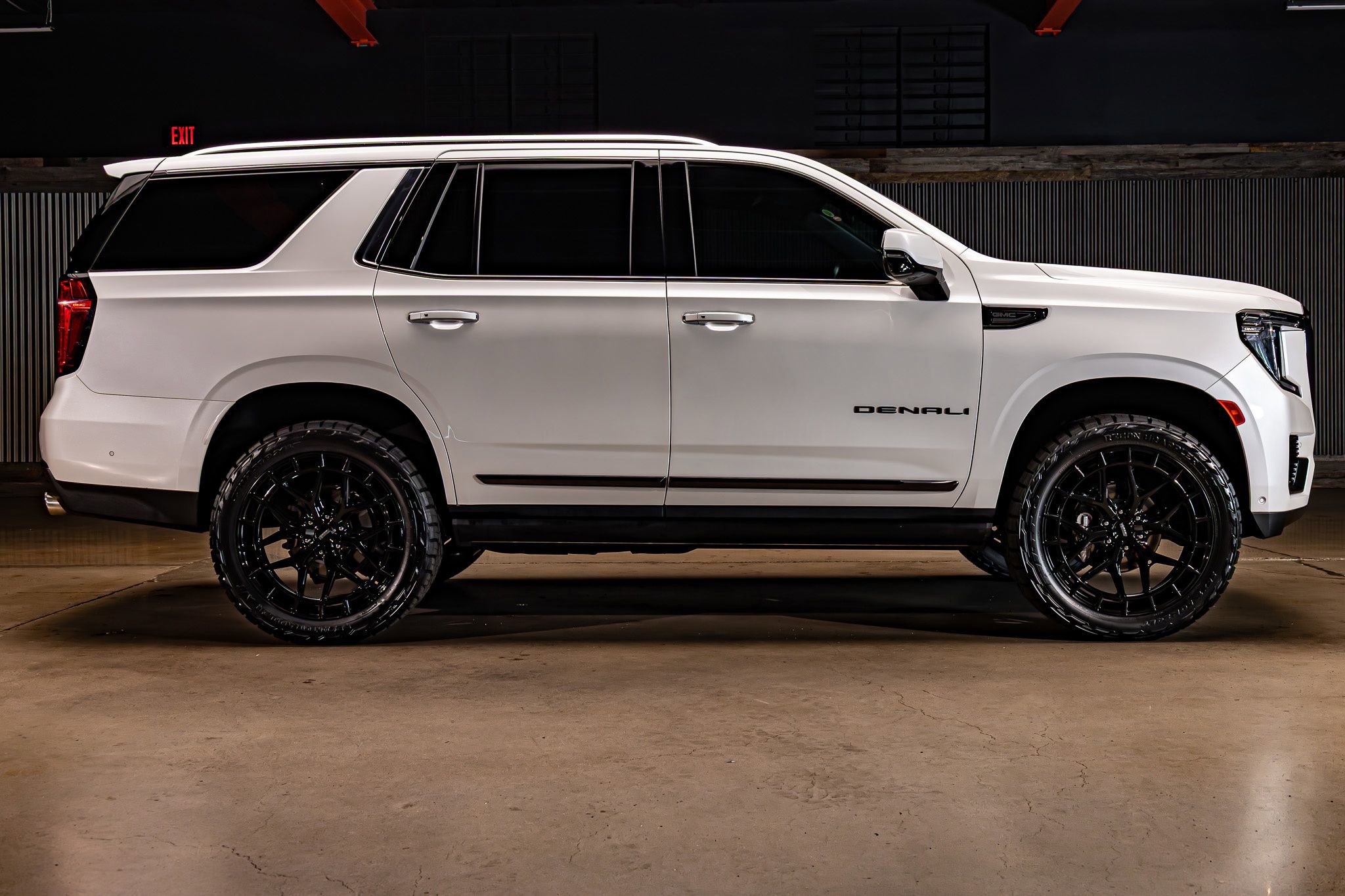Used 2024 GMC Yukon Denali Ultimate image 10