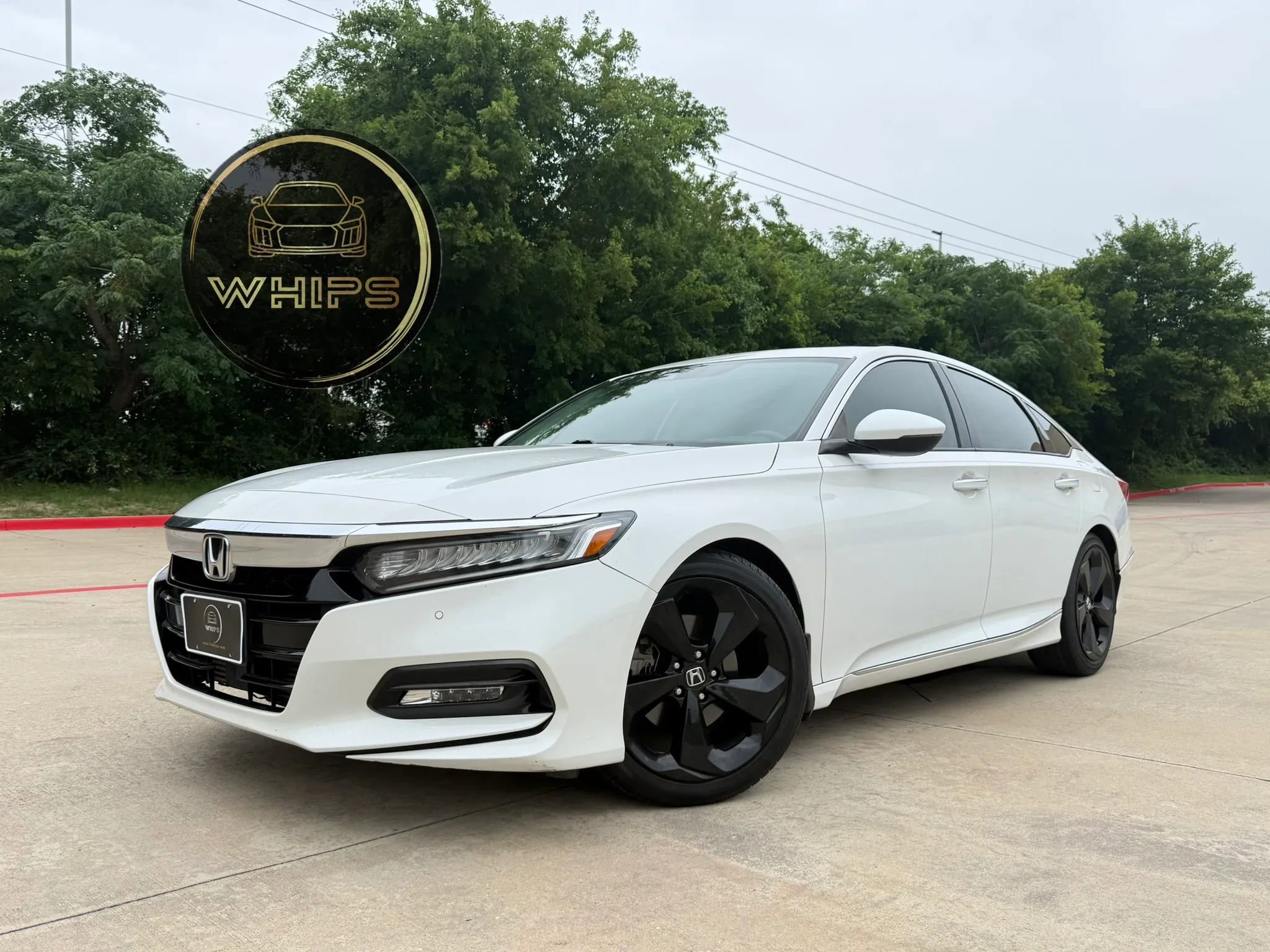 Used 2019 Honda Accord Touring image 1