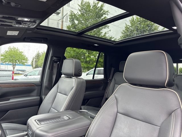 Used 2023 Chevrolet Tahoe Premier AWD/4WD image 36