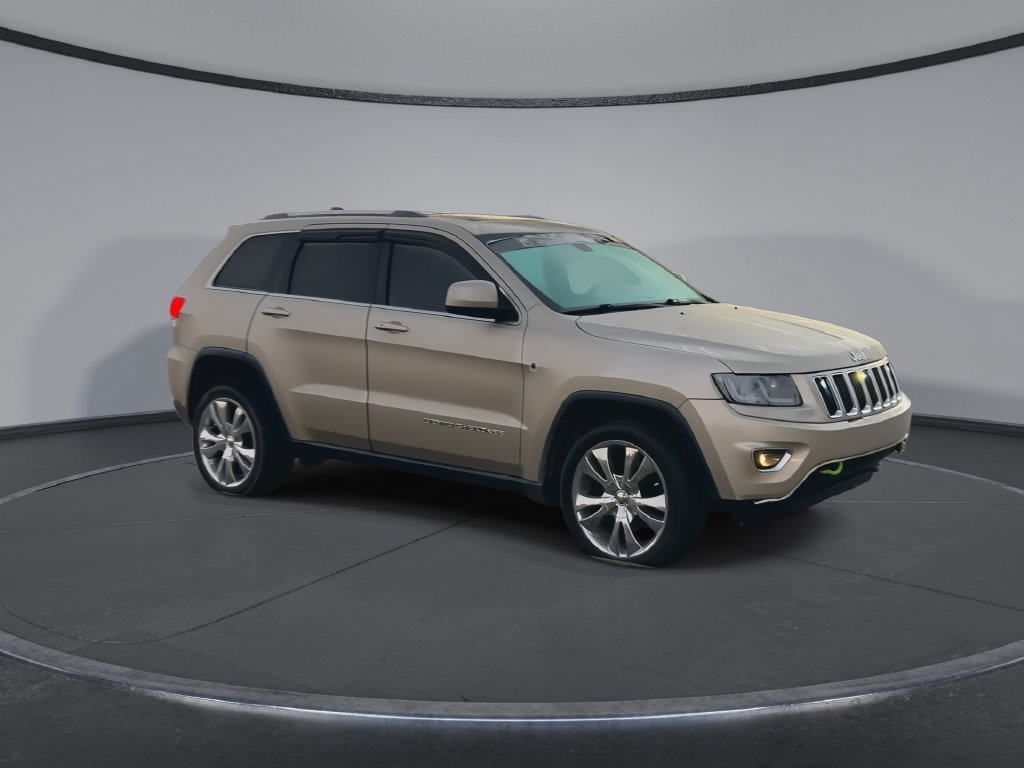 Used 2014 Jeep Grand Cherokee Laredo w/ Quick Order Package 23E AWD/4WD image 2