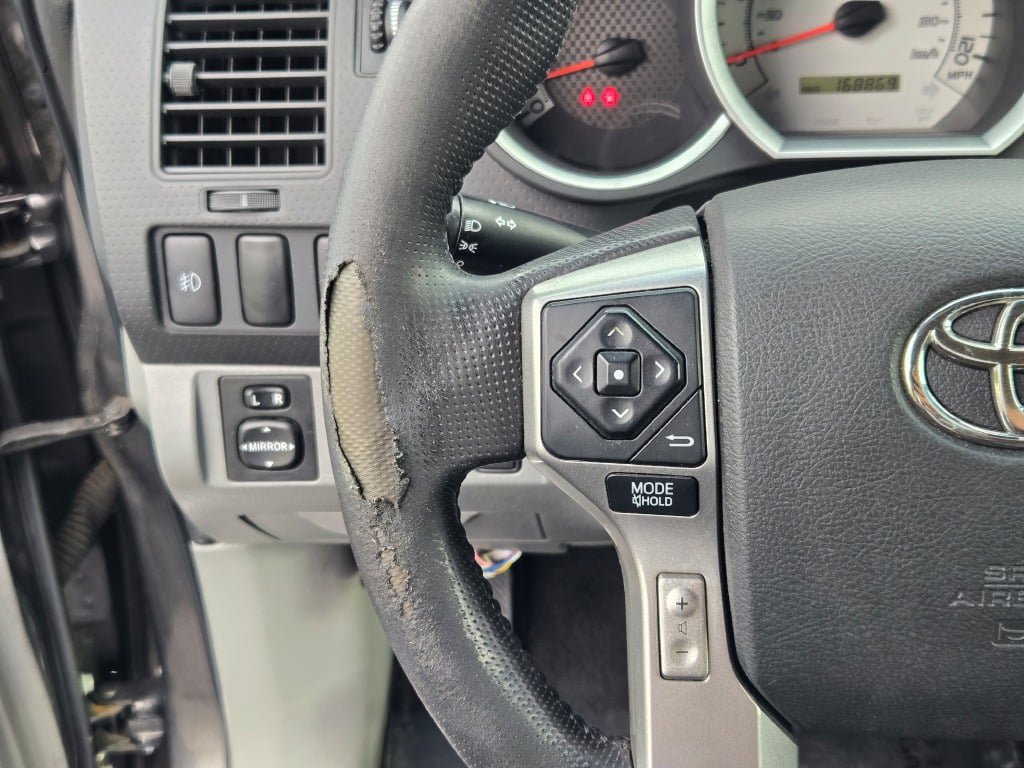 Used 2014 Toyota Tacoma 4x4 Double Cab image 30