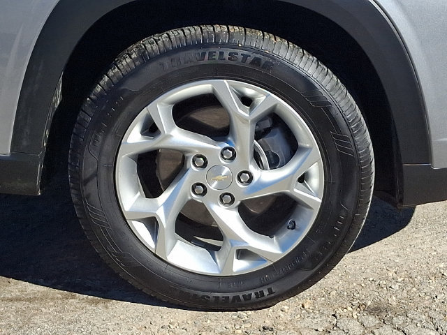 Used 2024 Chevrolet Trax LS w/ LS Convenience Package FWD image 29