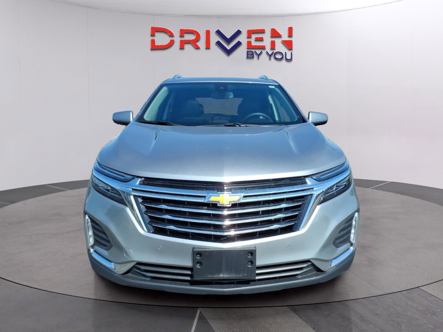 Used 2023 Chevrolet Equinox Premier AWD/4WD image 8
