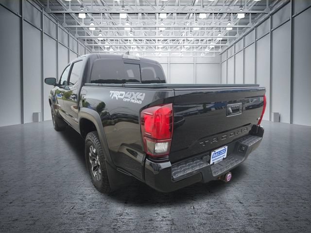 Used 2019 Toyota Tacoma TRD Off-Road AWD/4WD image 6