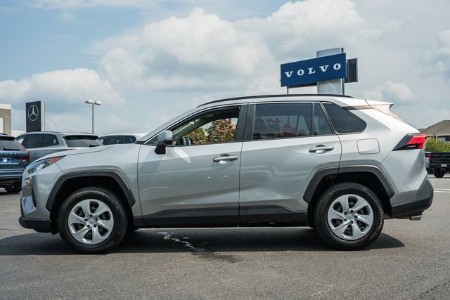 Used 2019 Toyota RAV4 LE w/ All Weather Liner Package AWD/4WD image 4