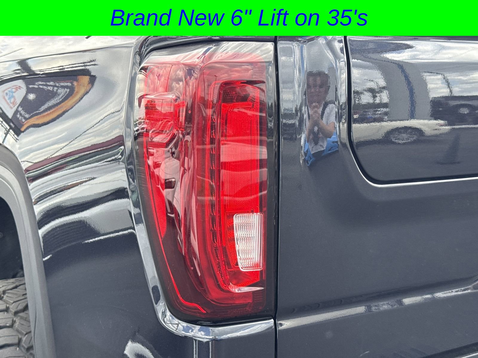 Used 2025 GMC Sierra 1500 SLT AWD/4WD image 10