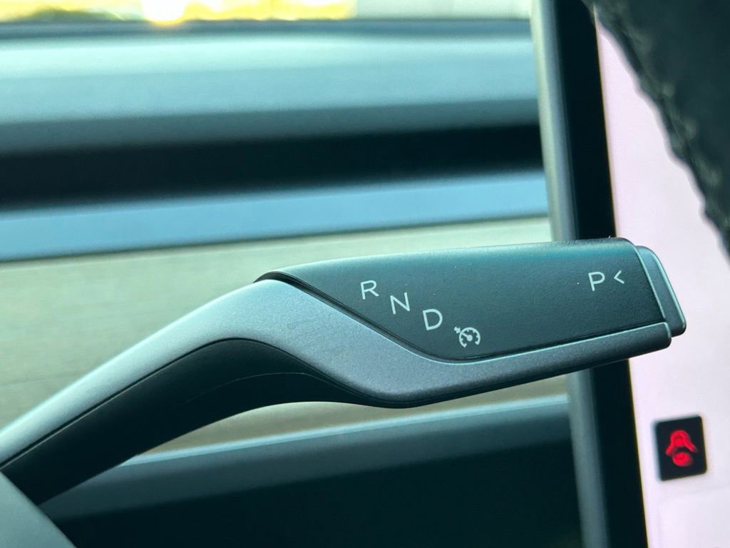 Used 2018 Tesla Model 3 image 27