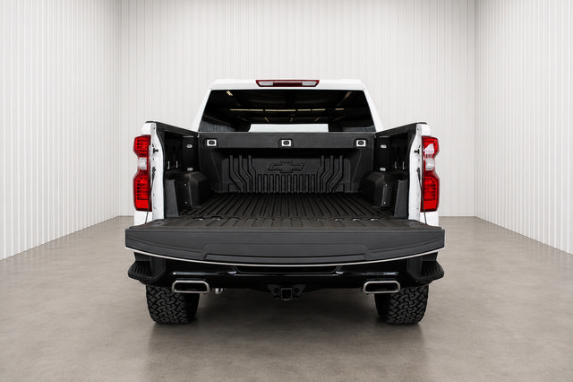 Used 2023 Chevrolet Silverado 1500 Custom Trail Boss AWD/4WD image 7