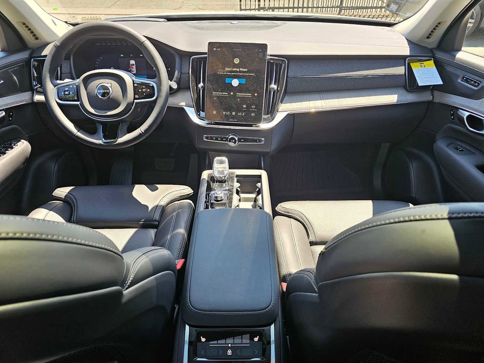 New 2026 Volvo XC90 T8 Ultra w/ Protection Package image 17