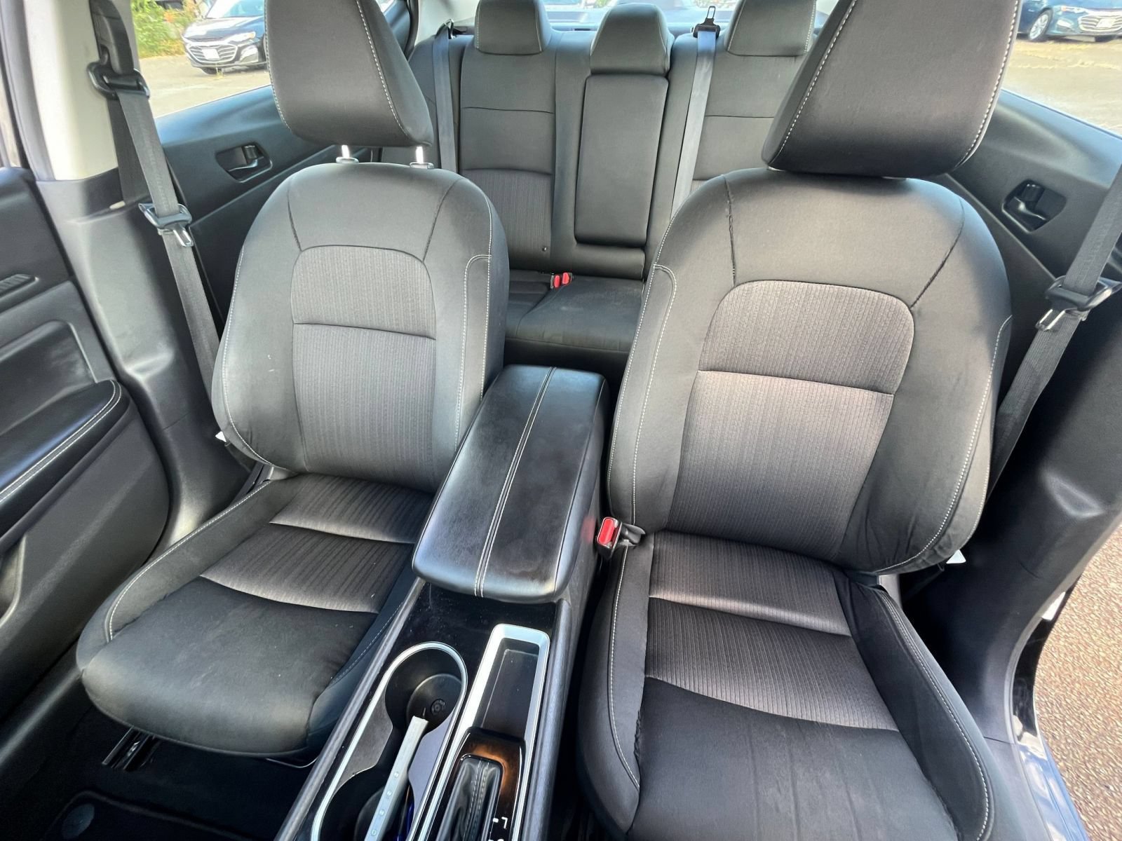 Used 2024 Nissan Altima 2.5 SV FWD image 33