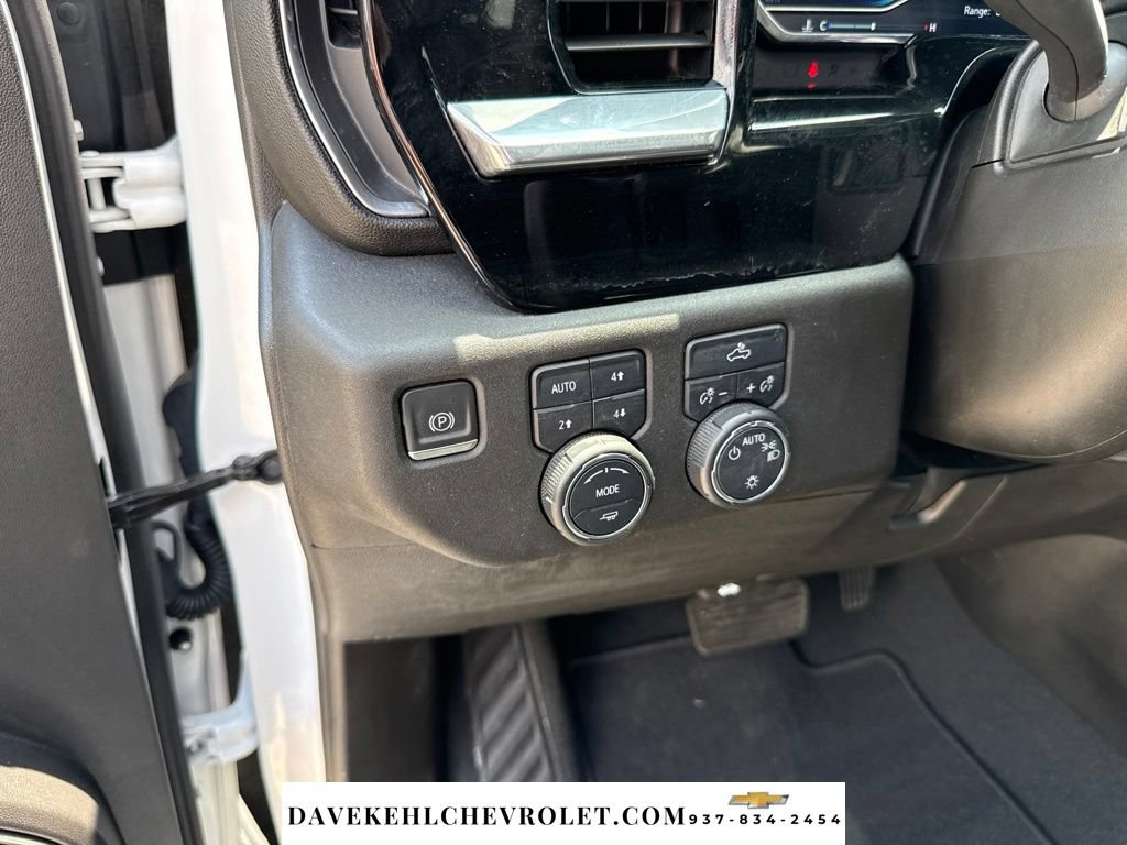 Used 2023 Chevrolet Silverado 1500 LT AWD/4WD image 10
