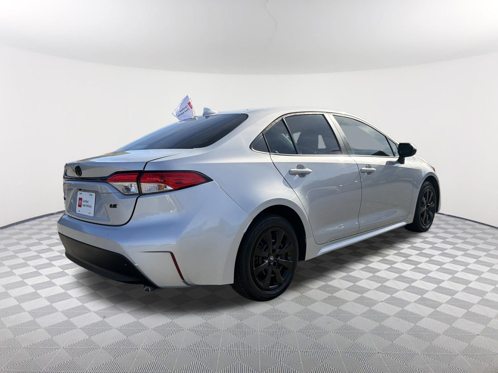 Certified 2024 Toyota Corolla LE FWD image 17