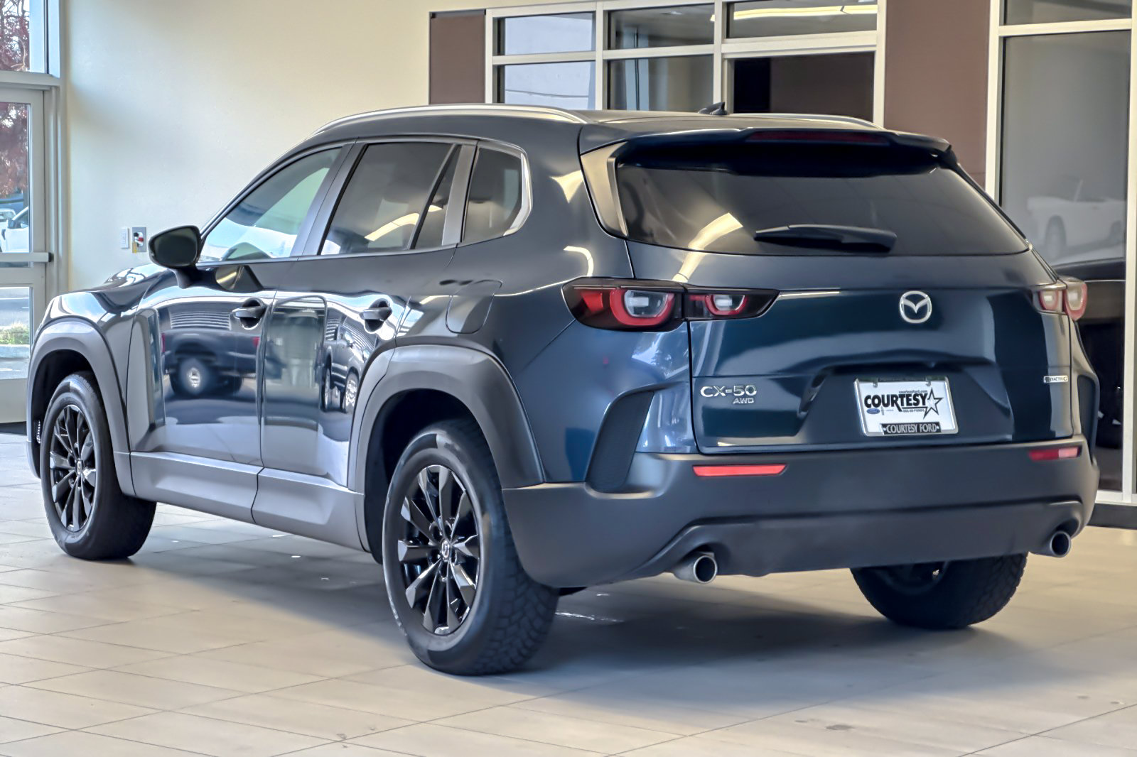 Used 2025 MAZDA CX-50 AWD 2.5 S w/ Cargo Package image 6