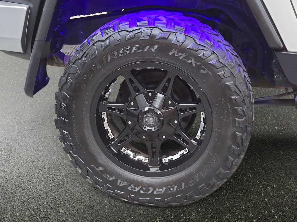 Used 2012 Toyota FJ Cruiser 4WD w/ Convenience Pkg image 33