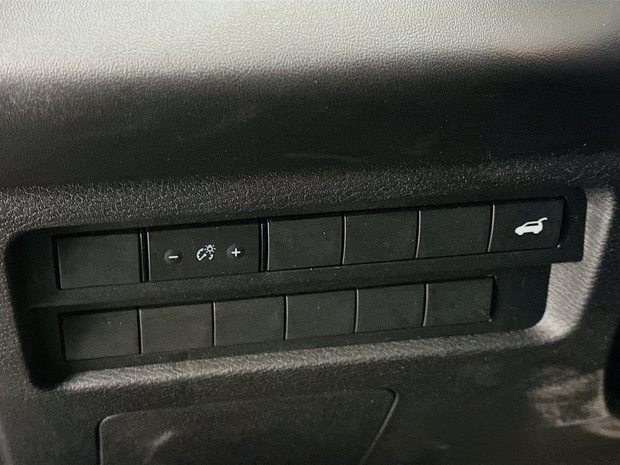 Used 2024 Mitsubishi Outlander SE image 17