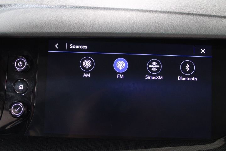 Used 2021 Buick Envision Essence w/ Sport Touring Package image 47