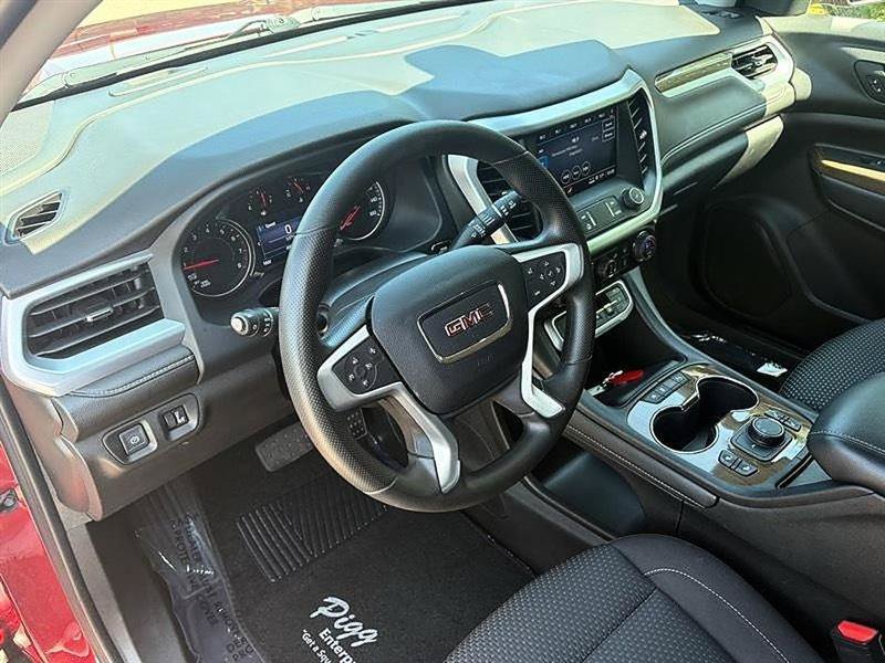 Used 2023 GMC Acadia SLE w/ Driver Convenience Package FWD image 19