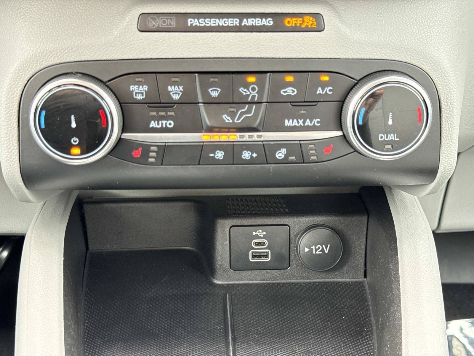Used 2024 Ford Escape Active w/ Cold Weather Package FWD image 6