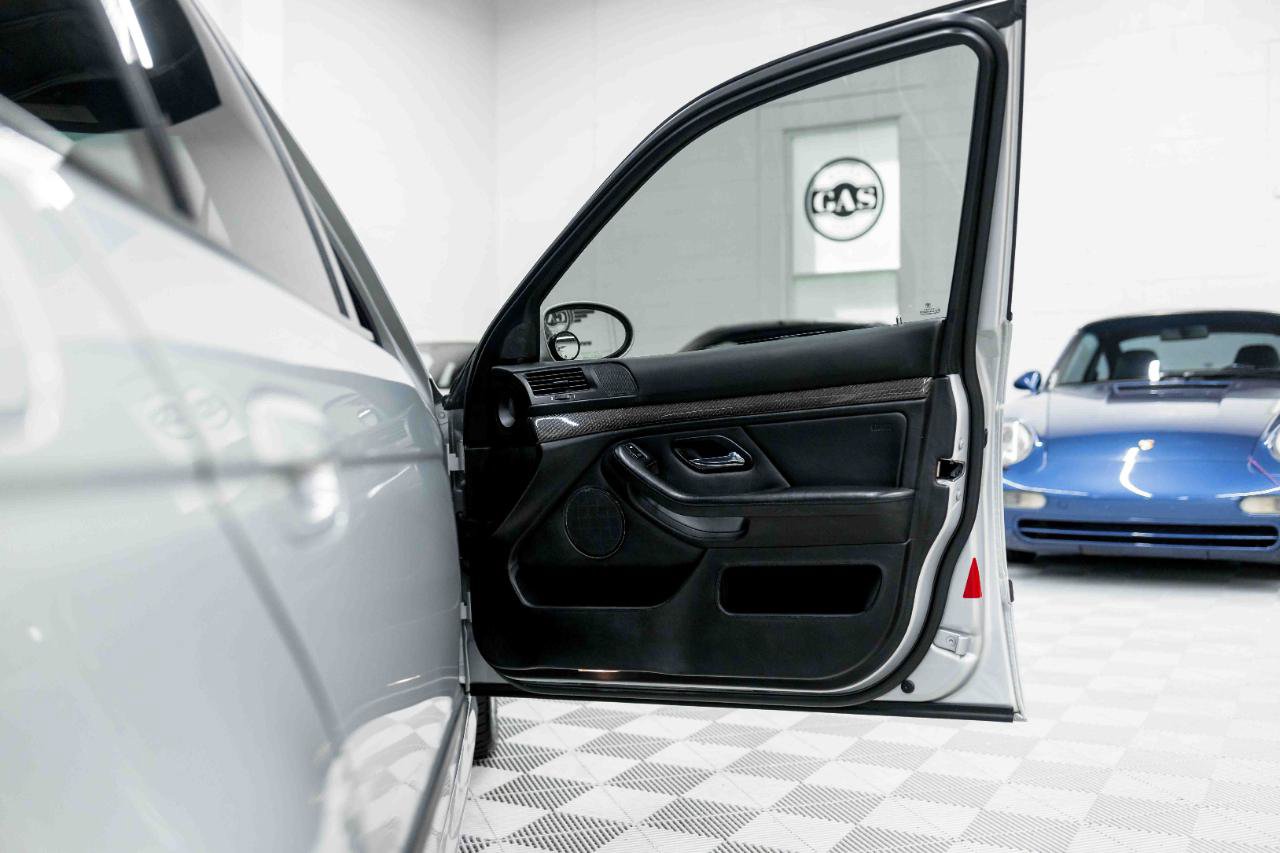 Used 2002 BMW M5 RWD image 63