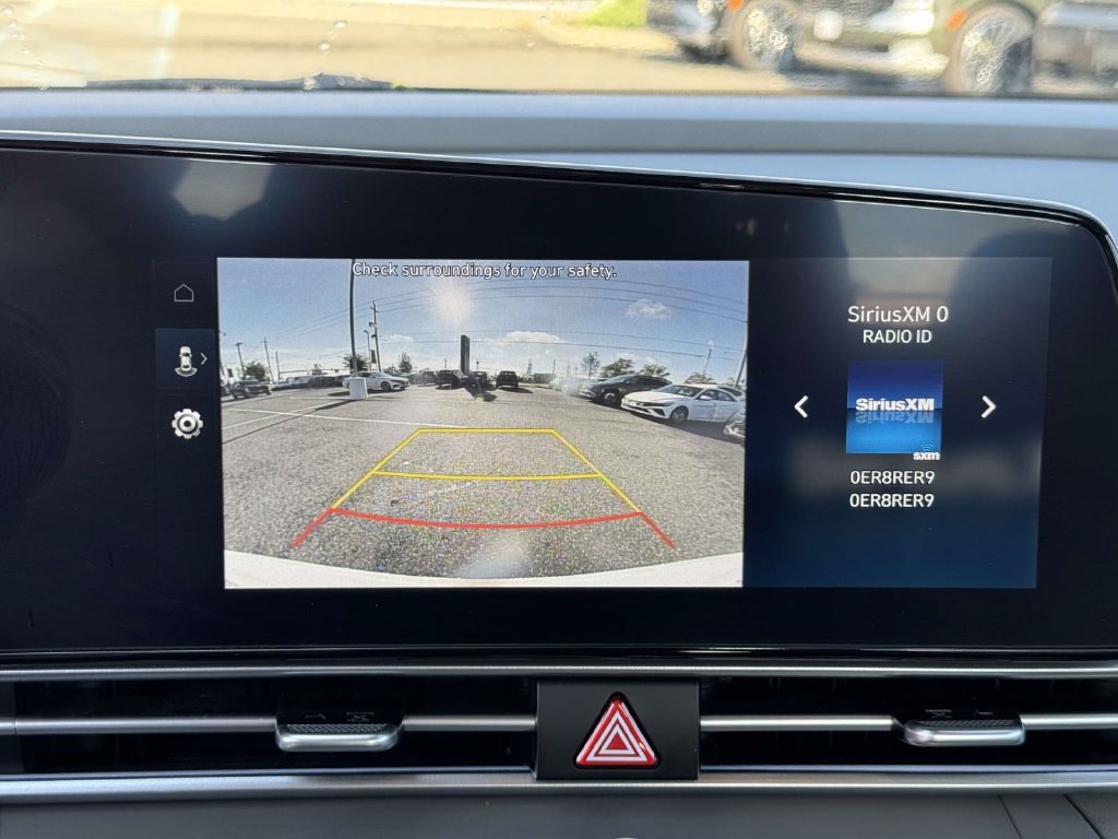 Used 2024 Hyundai Elantra SEL FWD image 25