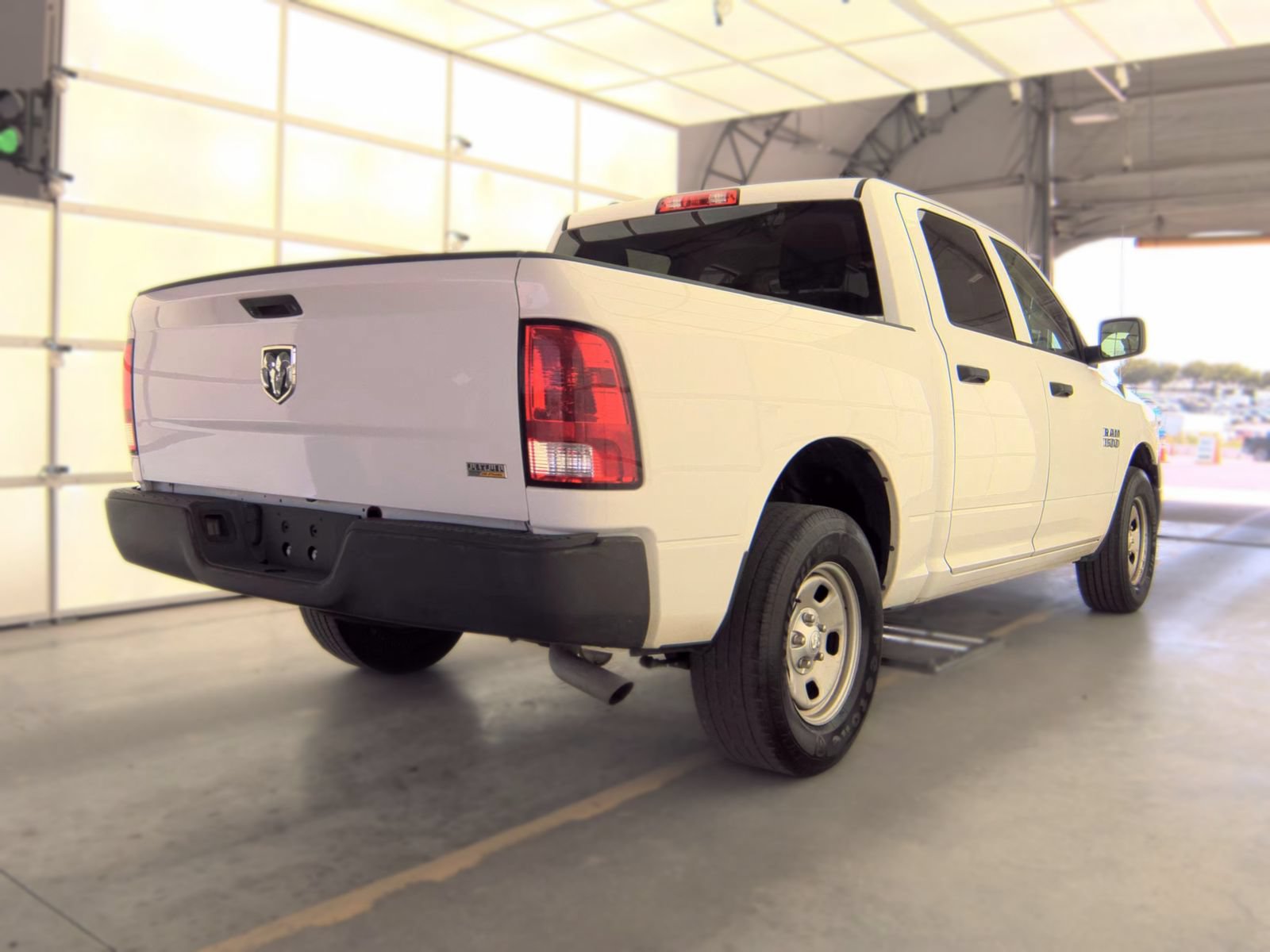 Used 2018 RAM 1500 Tradesman w/ Popular Equipment Group RWD image 4