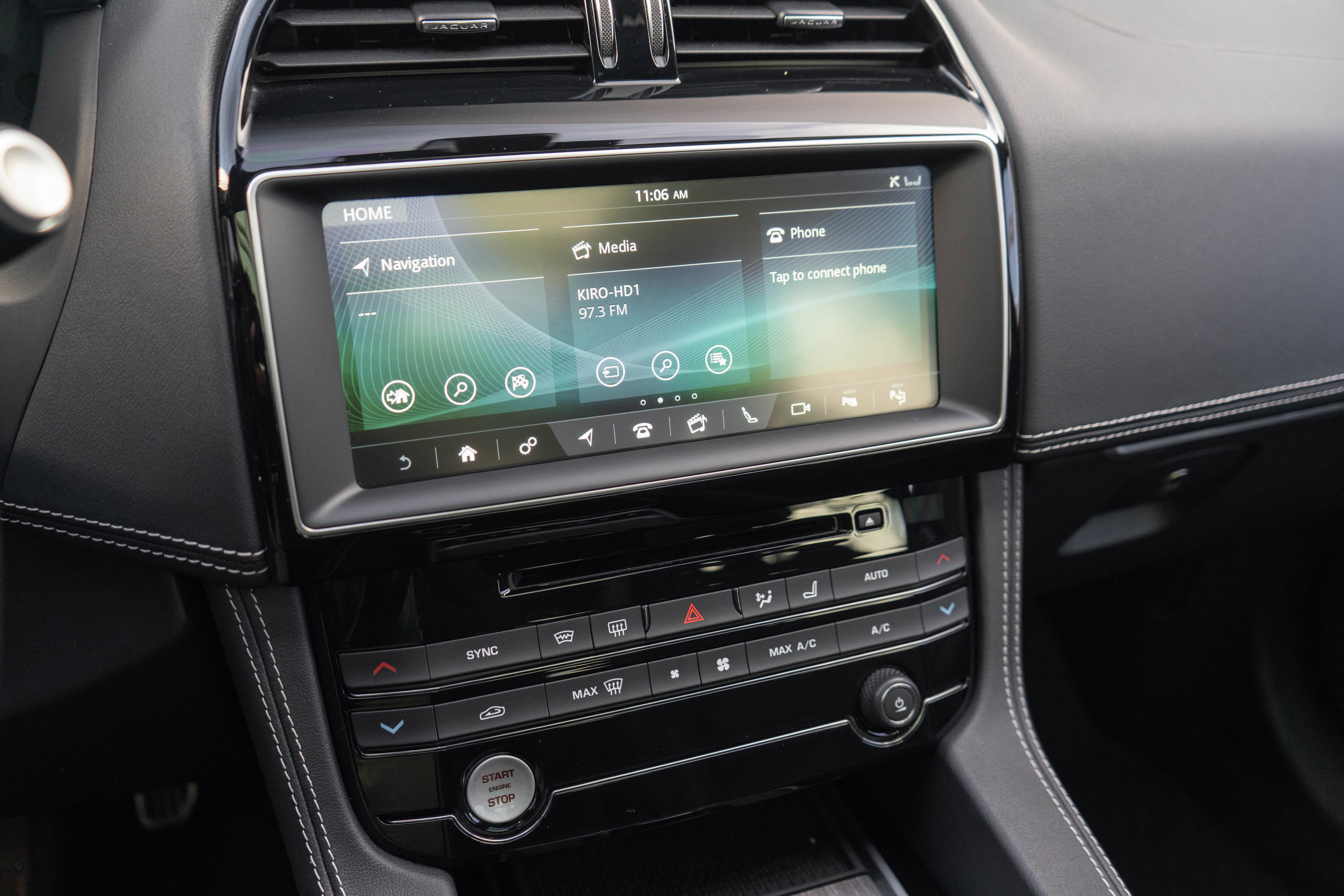 Used 2017 Jaguar F-PACE S image 18