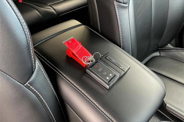 Used 2024 Jeep Grand Cherokee Limited w/ Trailer Tow Package image 12