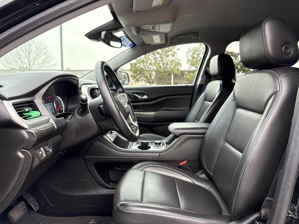 Used 2023 GMC Acadia SLT image 8