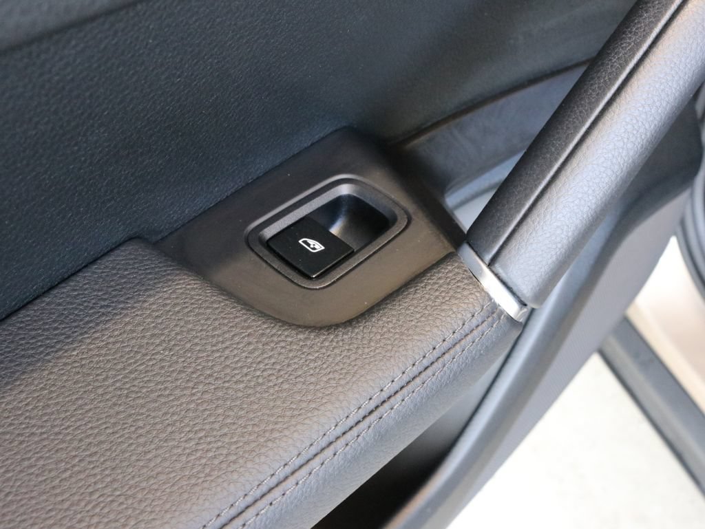 Used 2019 Porsche Cayenne S AWD/4WD image 31