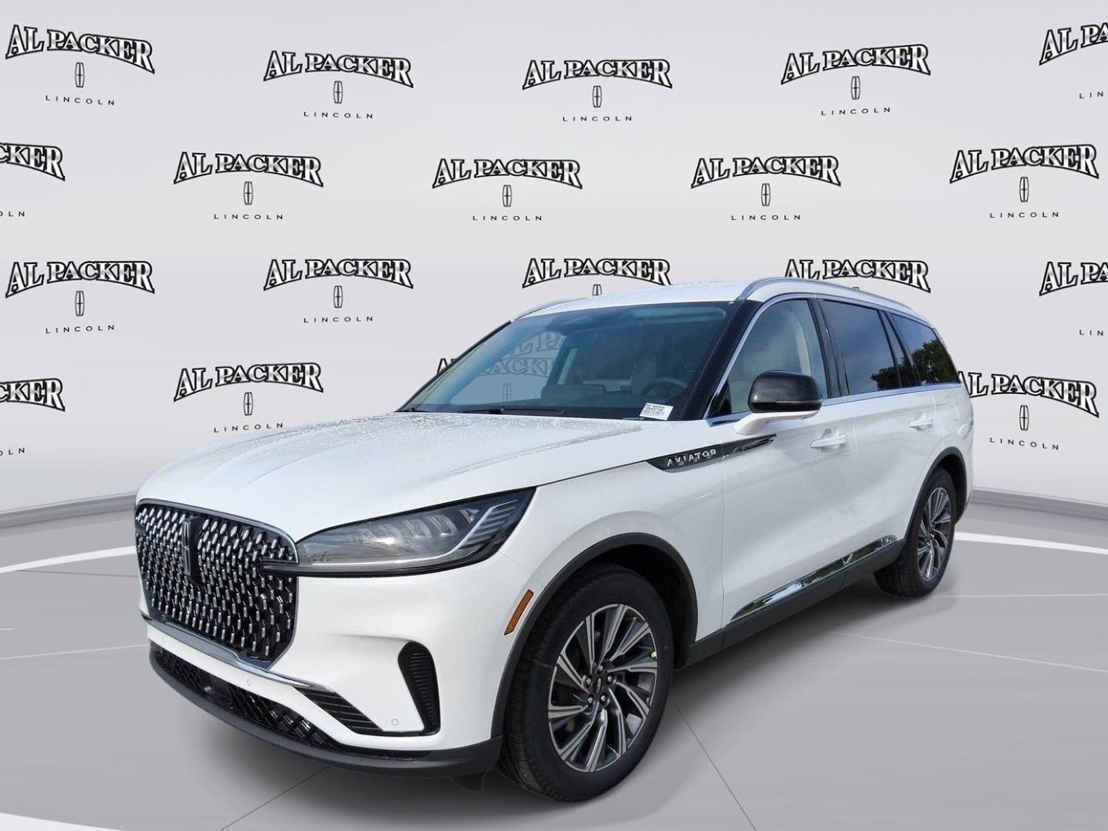 New 2026 Lincoln Aviator 2WD image 1