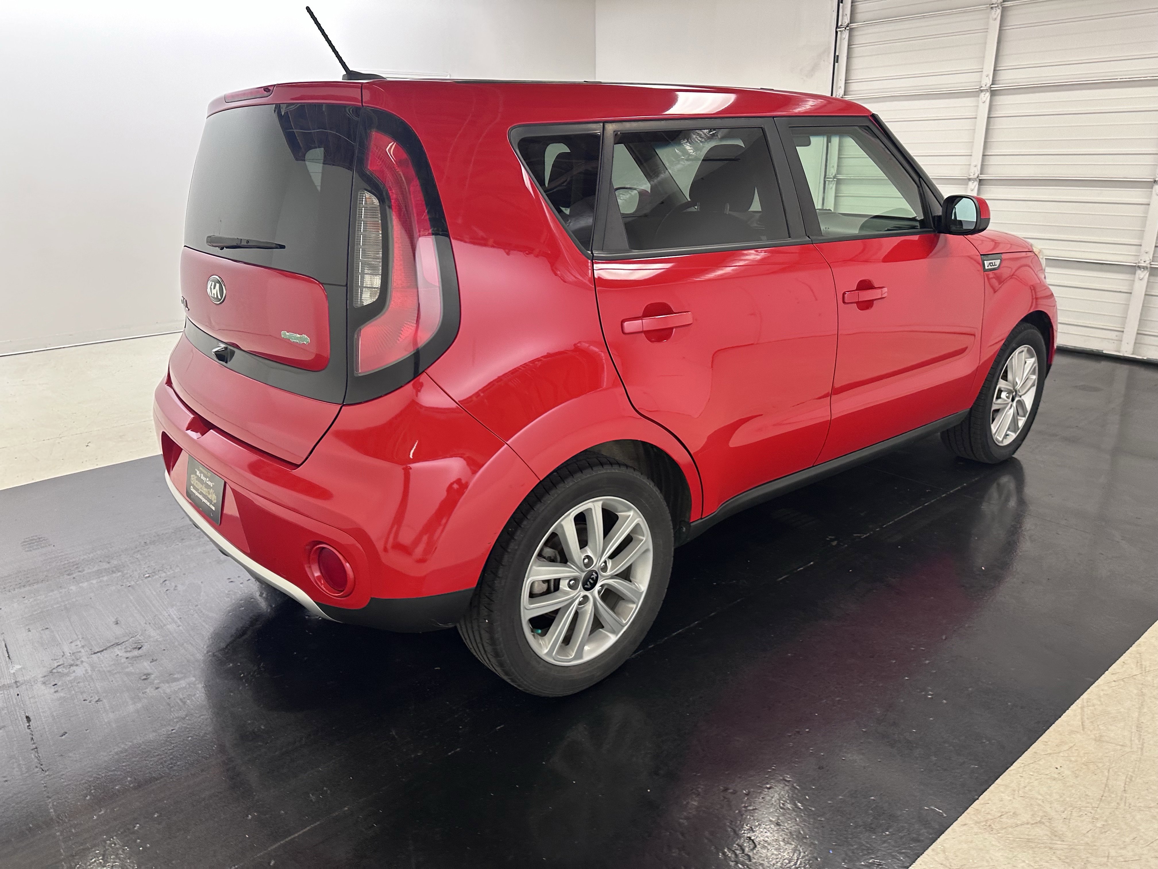 Used 2018 Kia Soul + image 15
