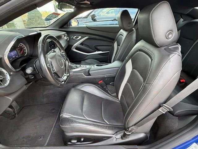 Used 2020 Chevrolet Camaro LT image 14
