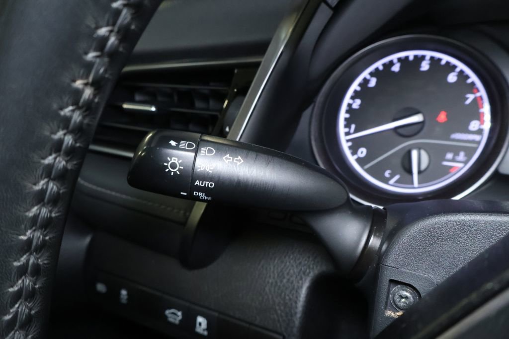 Used 2023 Toyota Camry SE image 22