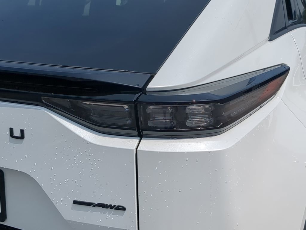 New 2026 Subaru Uncharted AWD image 8