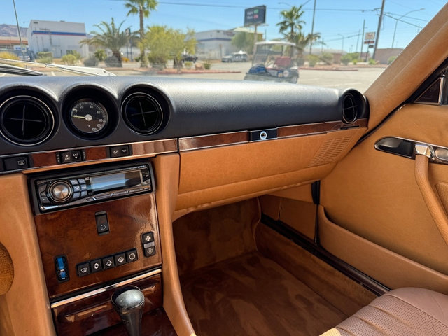Used 1987 Mercedes-Benz 560 SL image 16