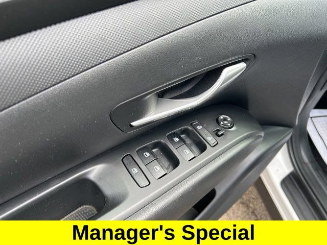 Used 2022 Hyundai Tucson SE AWD/4WD image 13