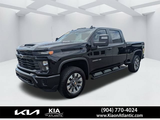Used 2025 Chevrolet Silverado 2500 Custom AWD/4WD image 7