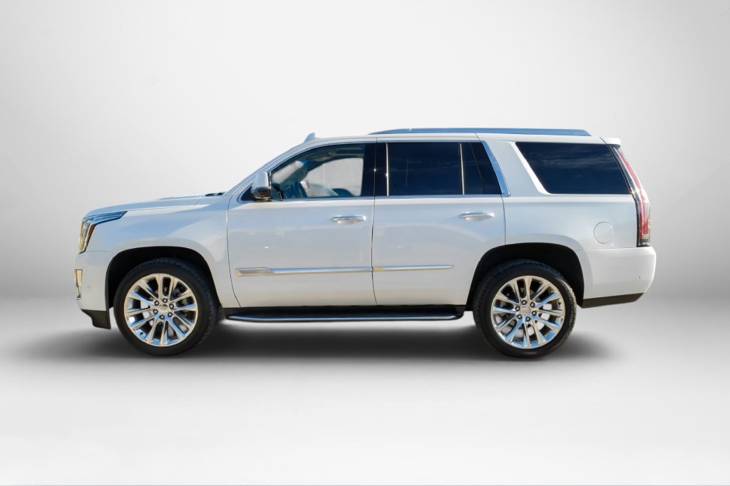 Used 2018 Cadillac Escalade Luxury AWD/4WD image 8