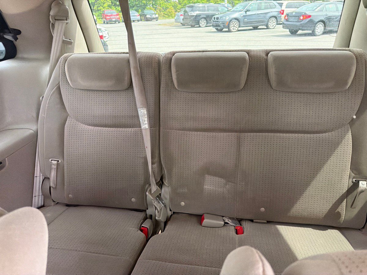 Used 2010 Toyota Sienna LE FWD image 6
