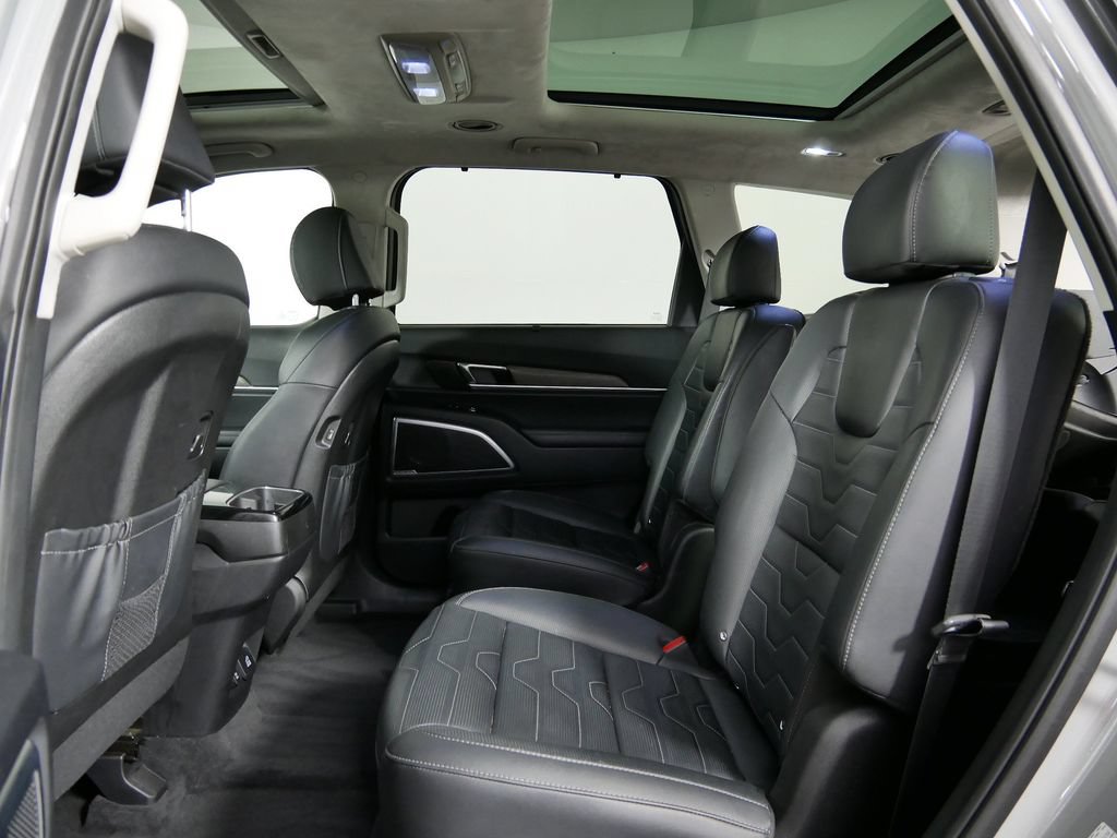 Used 2022 Kia Telluride SX w/ SX Prestige Package AWD/4WD image 16