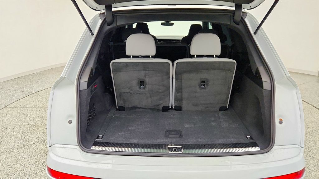 Used 2023 Audi SQ7 Prestige AWD/4WD image 22