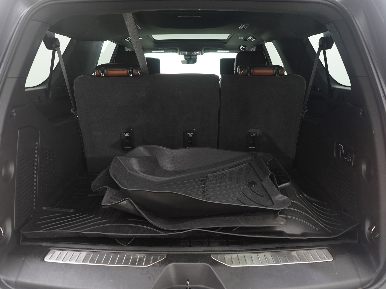 Used 2023 GMC Yukon XL Denali Ultimate image 11