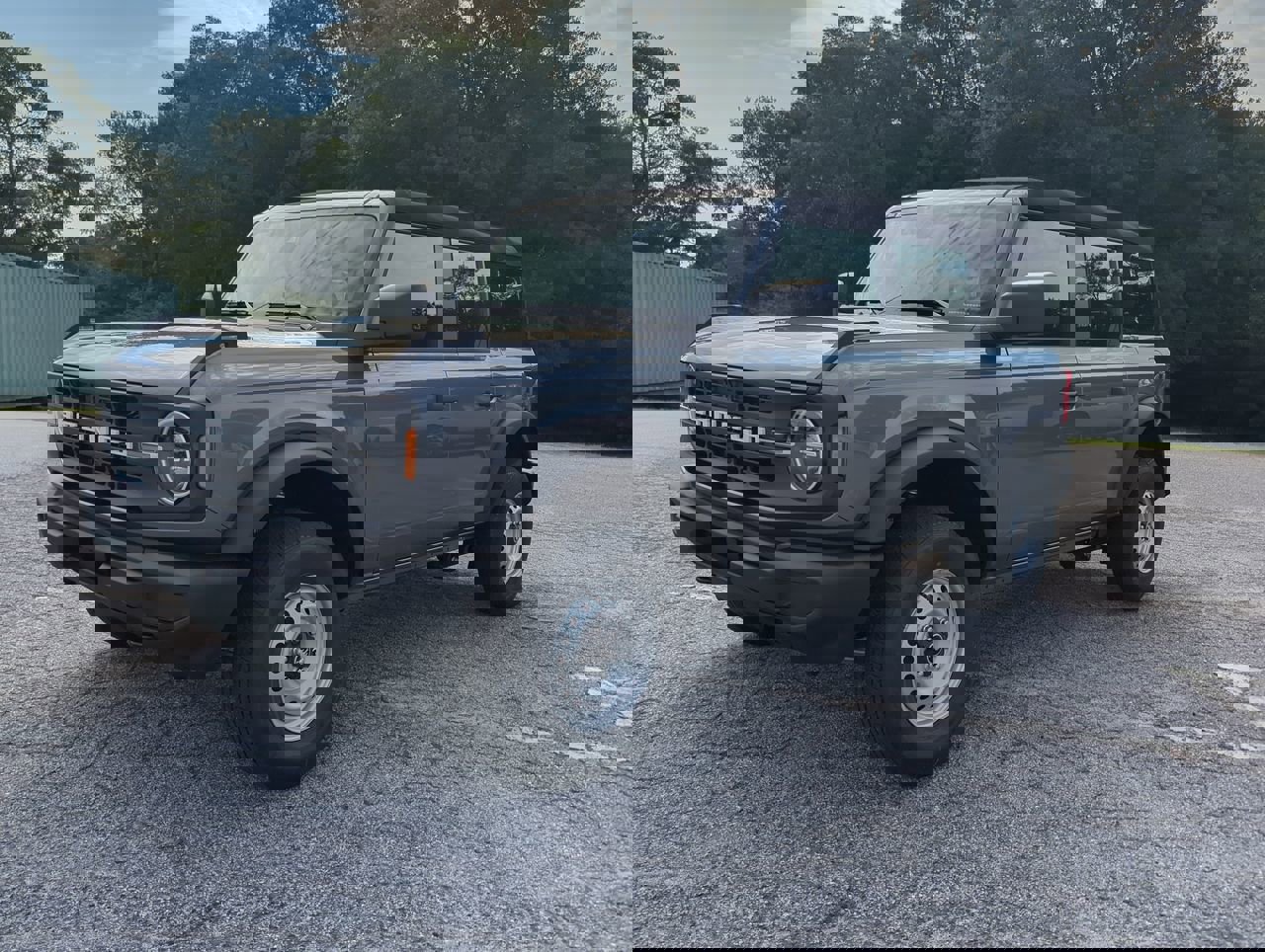 New 2025 Ford Bronco 4-Door image 6