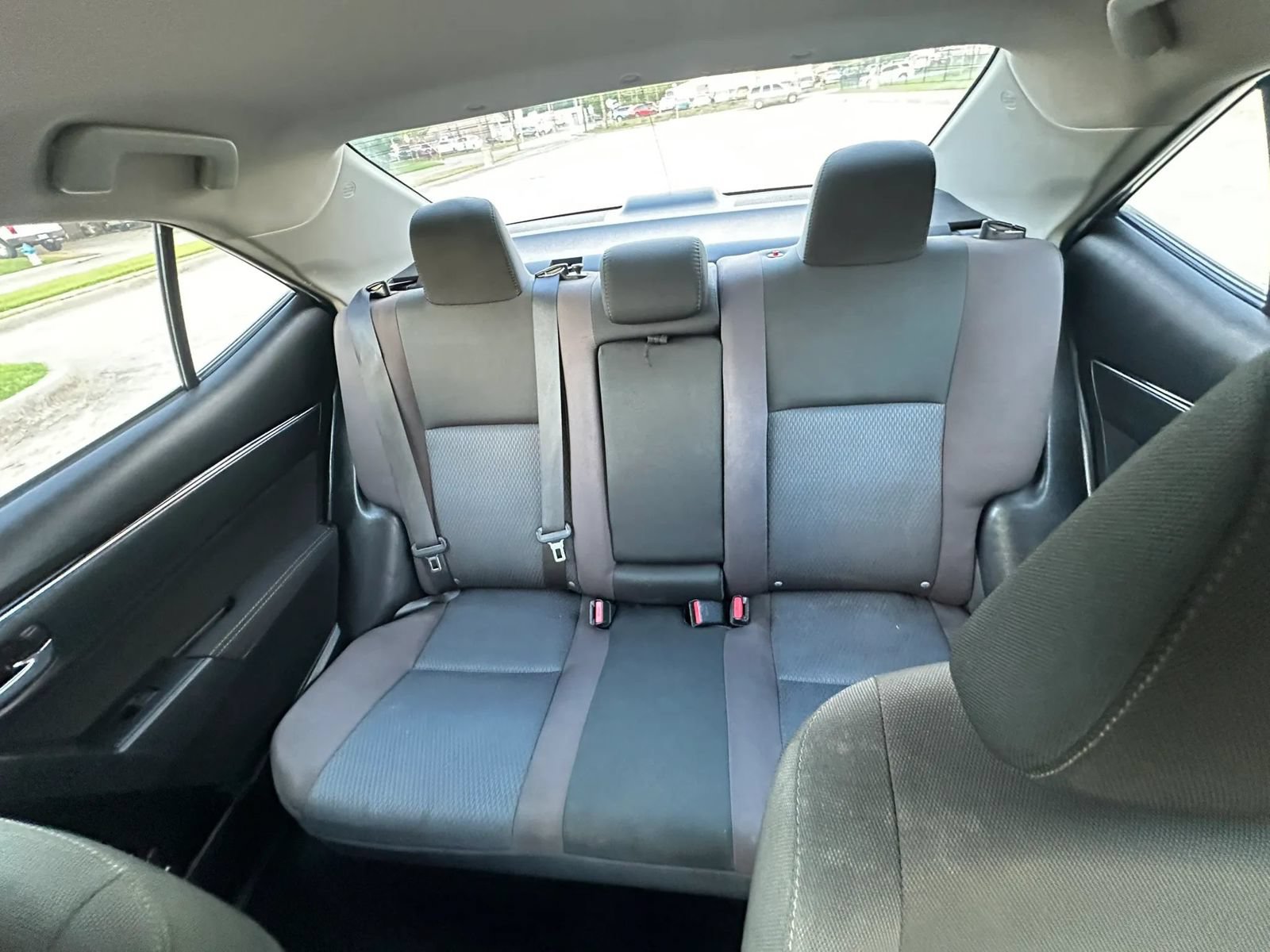 Used 2019 Toyota Corolla LE FWD image 12