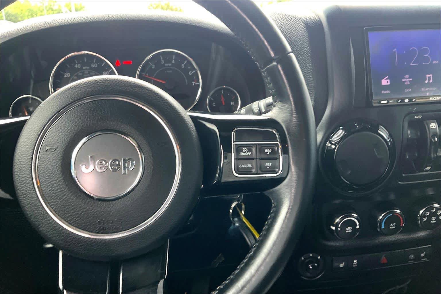 Used 2015 Jeep Wrangler Unlimited Sahara AWD/4WD image 23