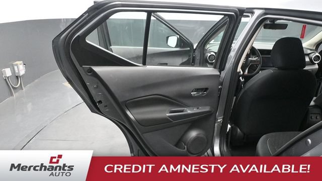 Used 2024 Nissan Kicks SV w/ Interior Electronics Package FWD image 16