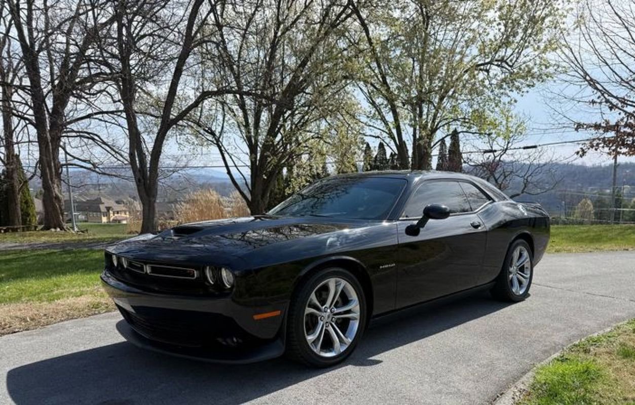 Used 2022 Dodge Challenger R/T image 5