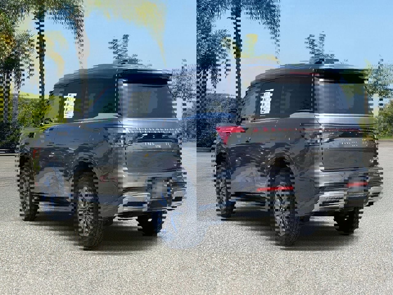 Certified 2025 INFINITI QX80 Pure w/ Cargo Package image 3