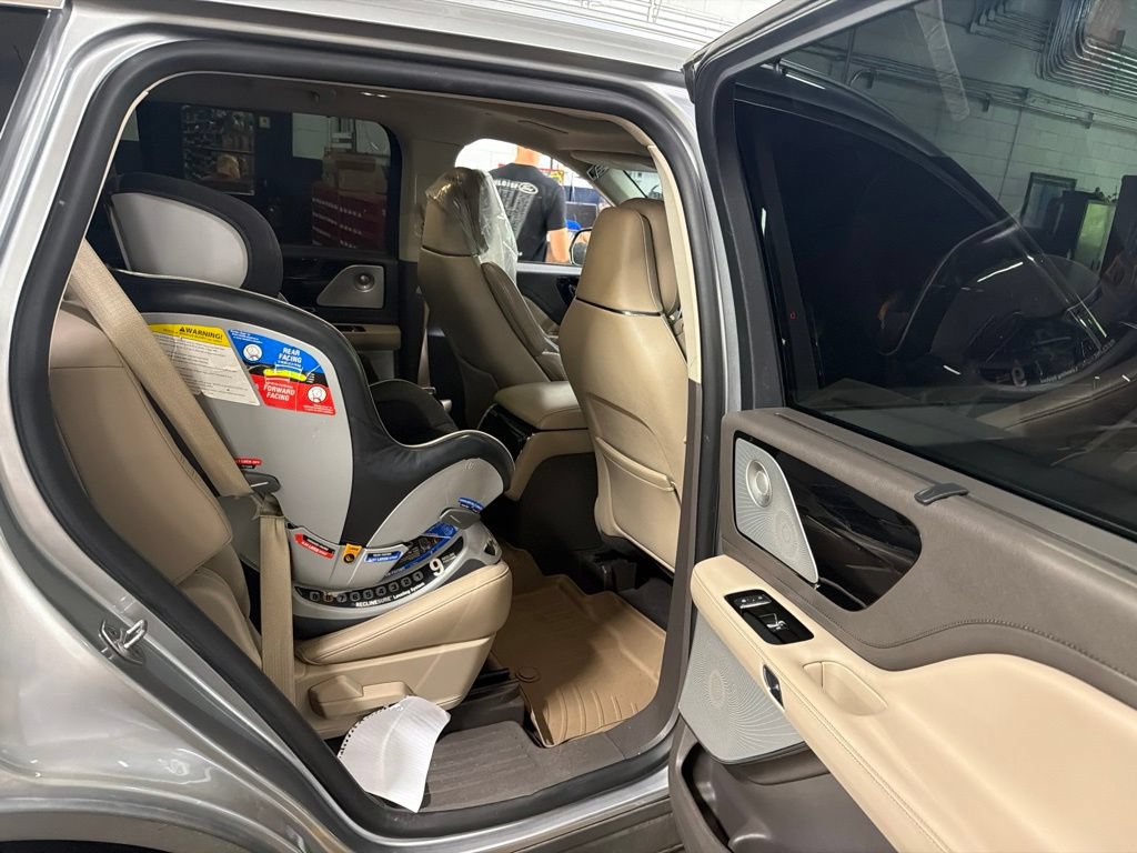 Used 2020 Lincoln Aviator Reserve w/ Equipment Group 201A RWD image 15
